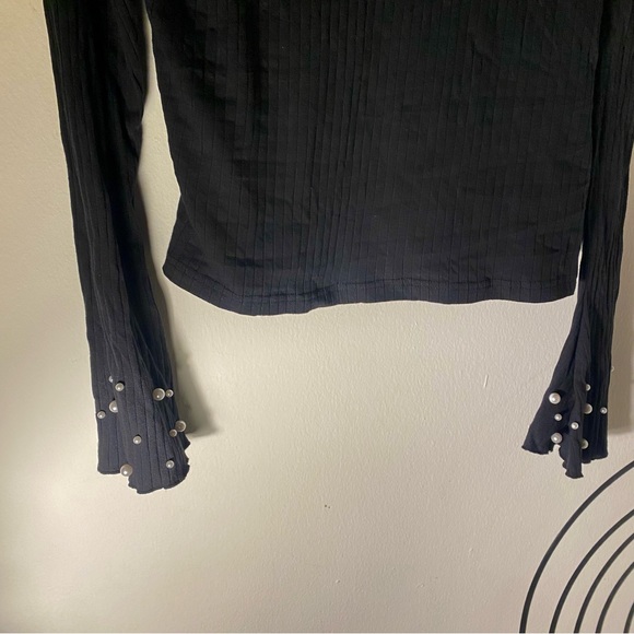 Blouse // - Picture 6 of 6